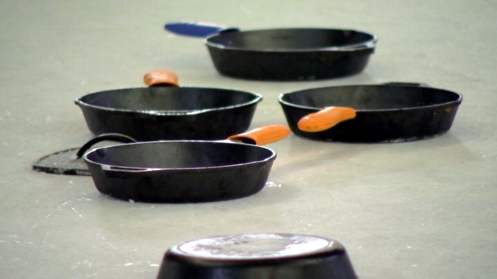 Skillet Curling