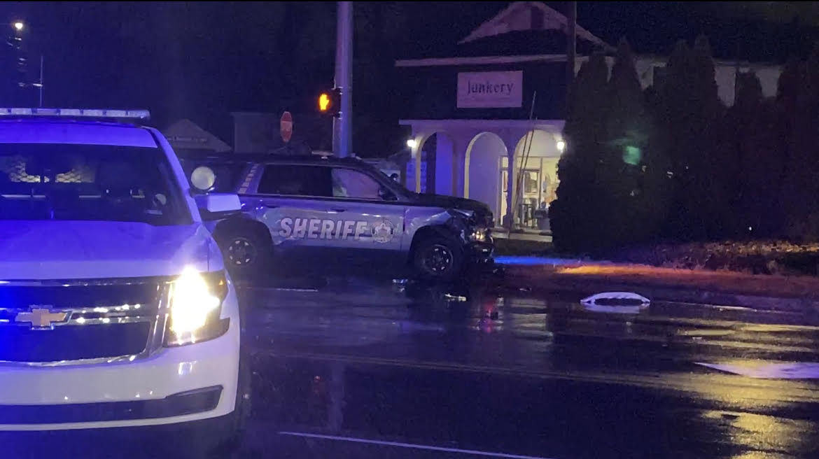 Officer involved crash closes portion of Broadway Avenue - WNKY News 40 ...