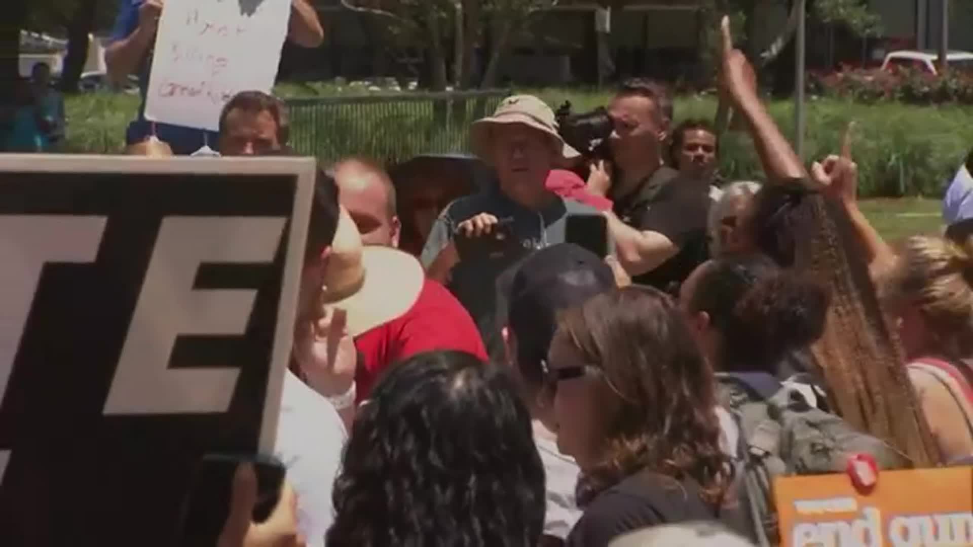 Amid protests, NRA meets in Texas after school massacre - WNKY News 40 ...