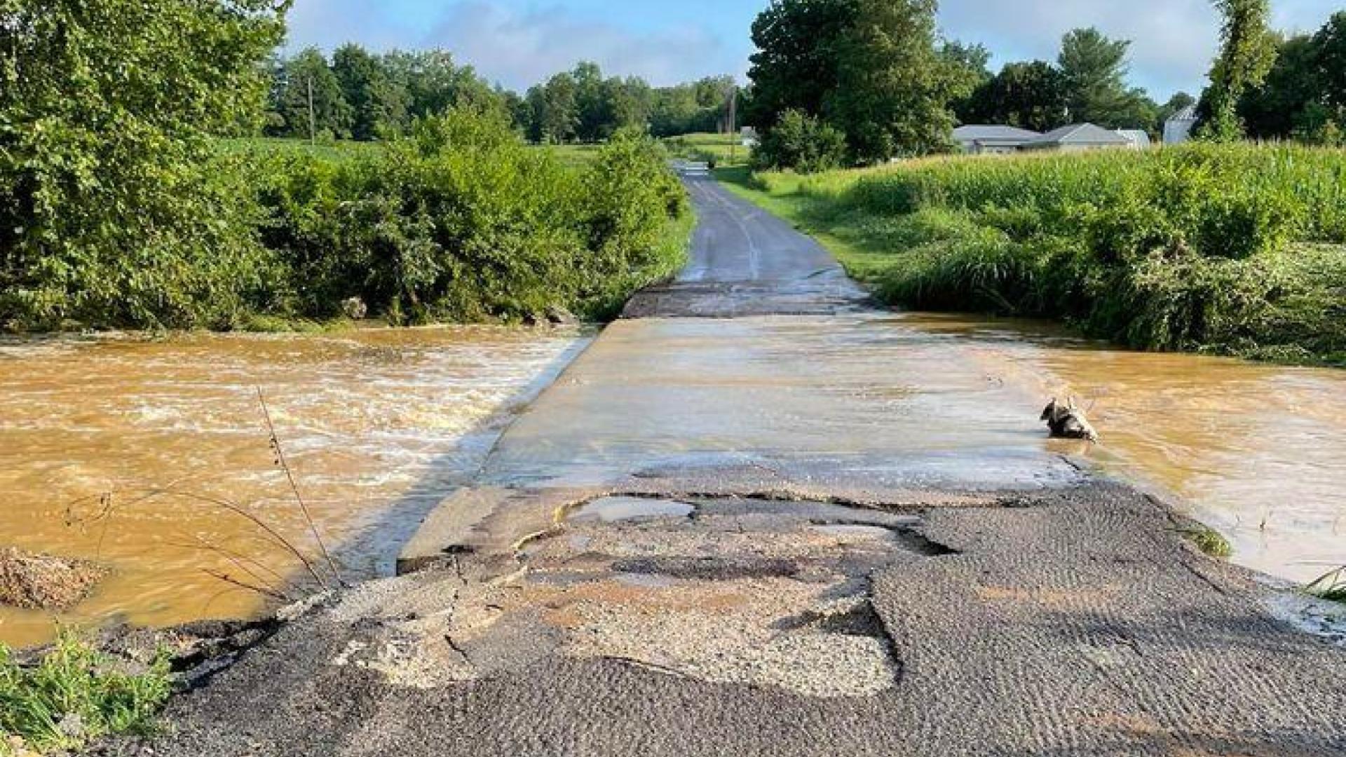 Barren County road closed due to high water - WNKY News 40 Television