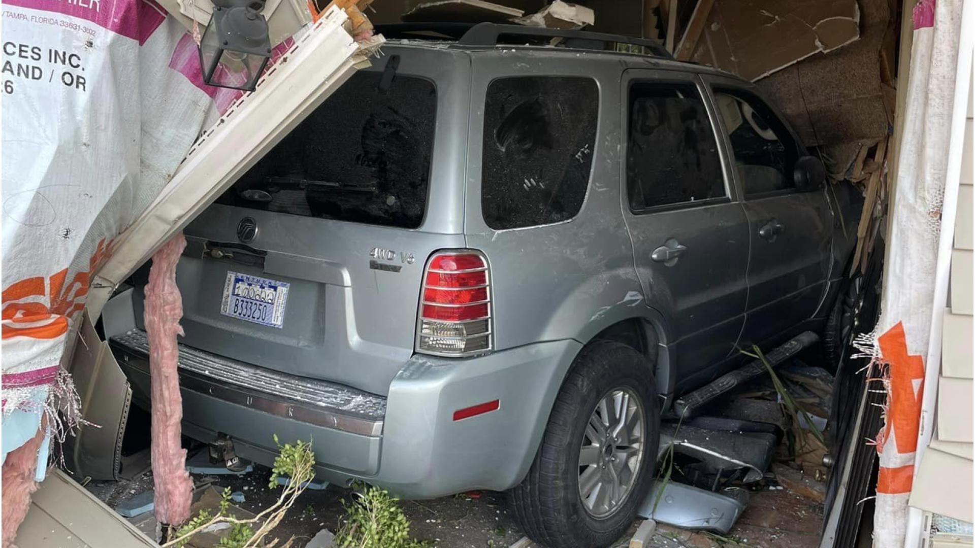 Woman arrested after car crashes into apartment complex - WNKY News 40 ...