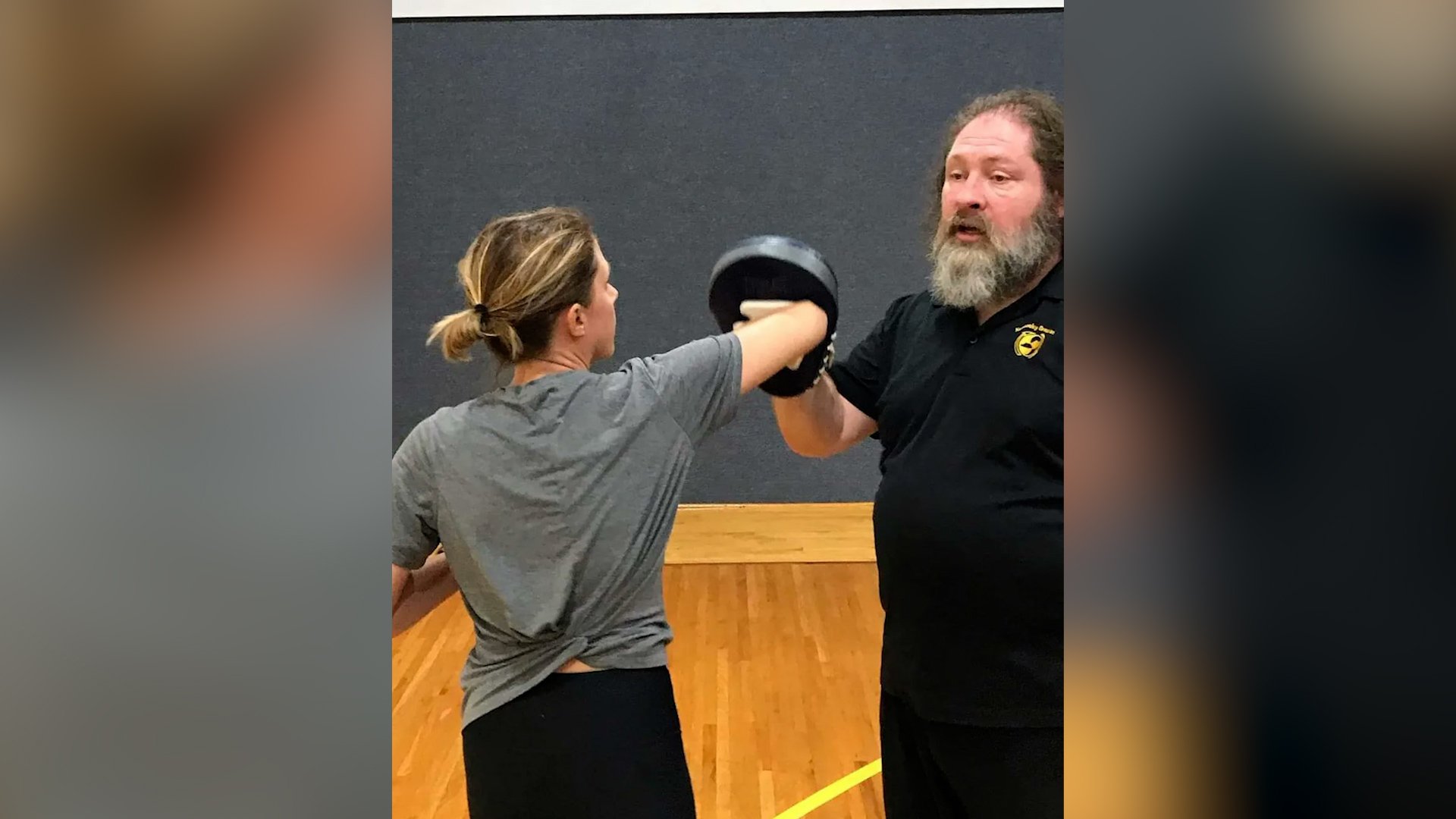 BG 26.2 holds self defense class for runners WNKY News 40 Television