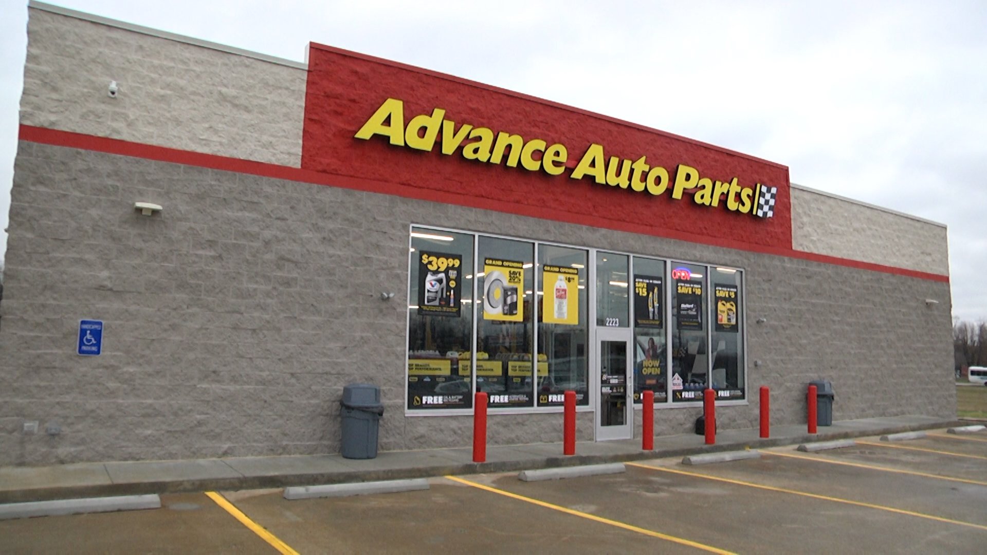 walmart-pairs-with-advance-auto-parts-on-new-online-specialty-store