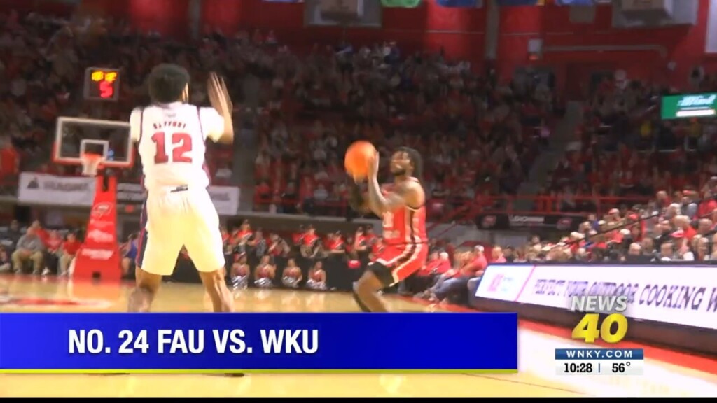 Tops Fall To #24 Florida Atlantic In Front Of Packed Diddle Arena