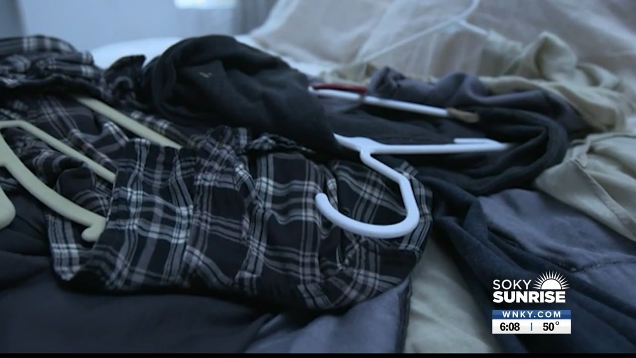 Living Well: Re-wearing Clothes Without Washing? - WNKY News 40 Television