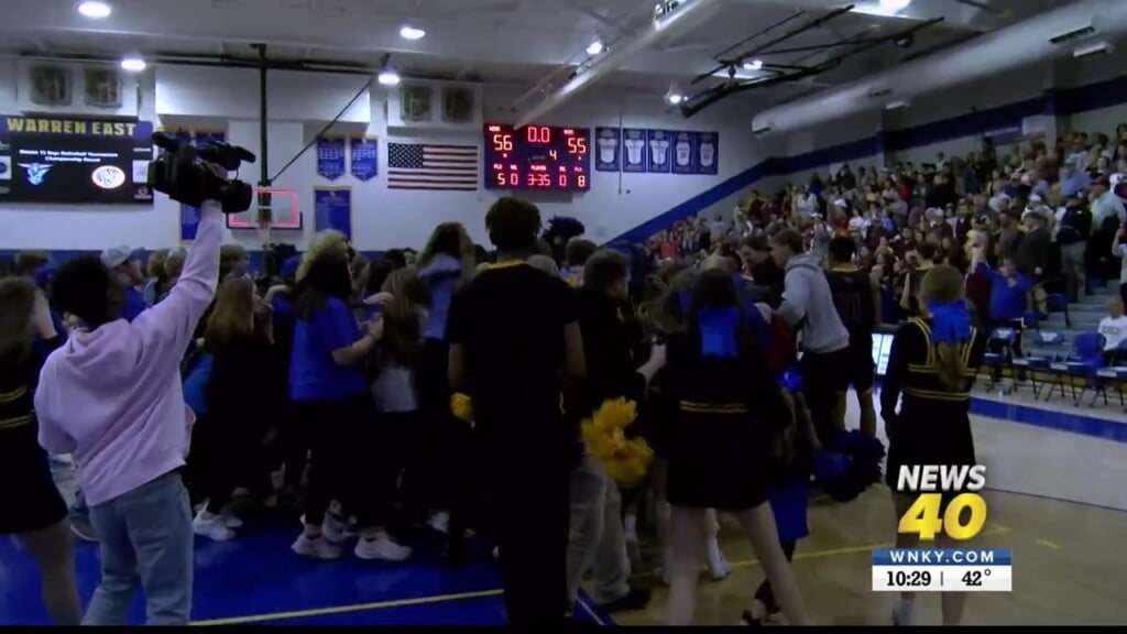 Warren Central, Warren East Win Boy's District Championships