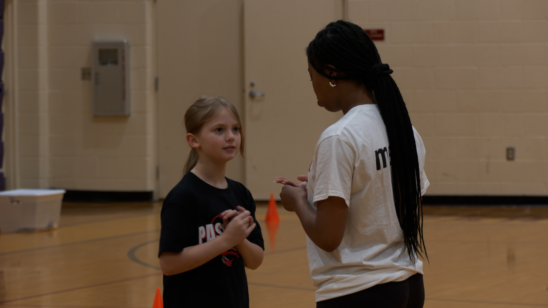 wku-student-athletes-pass-it-on-by-teaching-leadership-through-sports