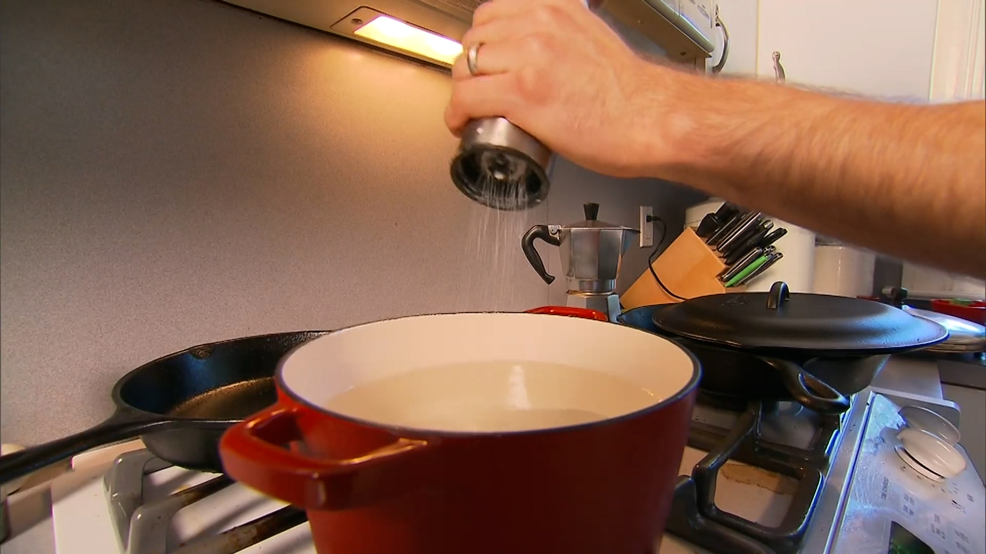 'Massive efforts' needed to reduce salt intake, according to WHO WNKY