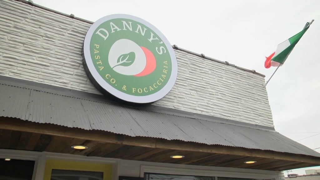 Danny's Pizza Company 042723