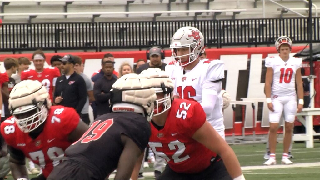 Reed And Evans Earn Cusa Preseason Awards