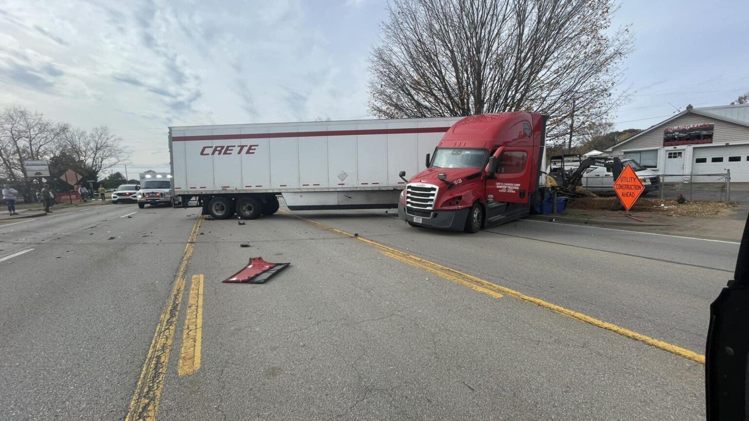 Crash closes section of Russellville Road WNKY News 40 Television