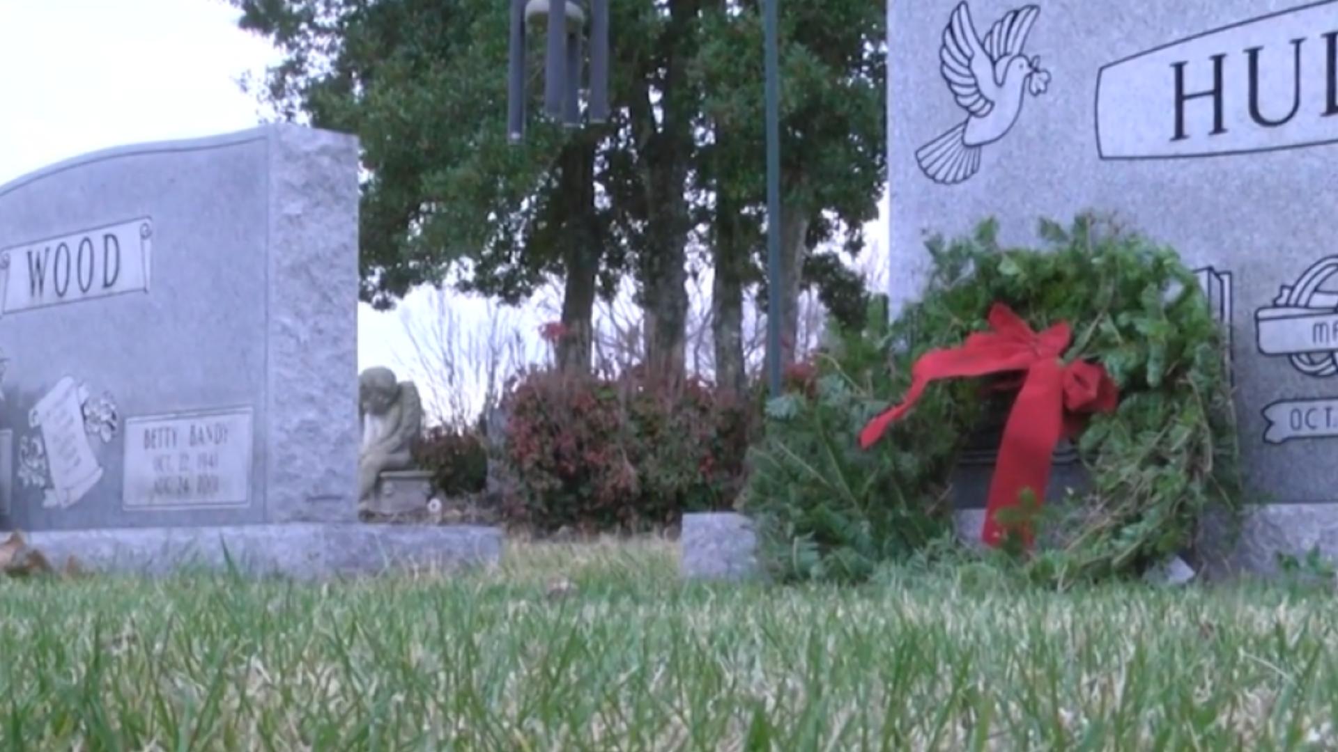 JC Kirby & Son honors vets with Wreaths Across America event WNKY