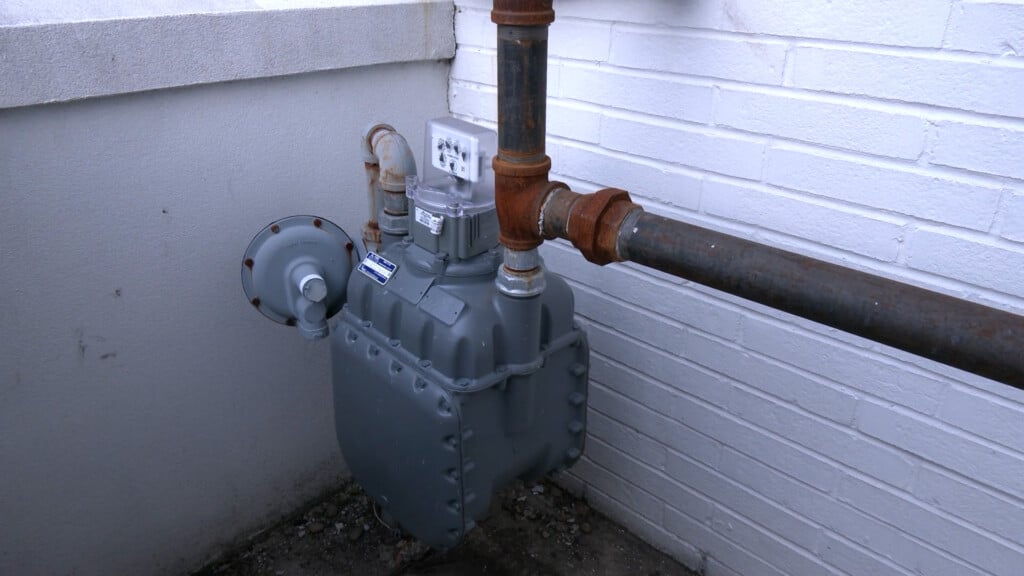 Avoiding Freezing Pipes Vo00 00 23 59still001