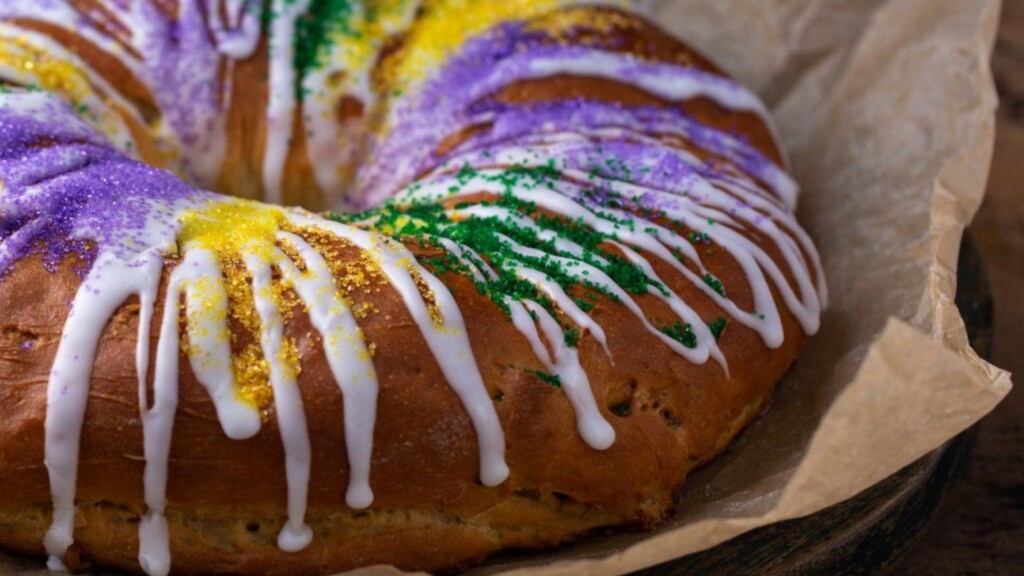 king cake mardi gras
