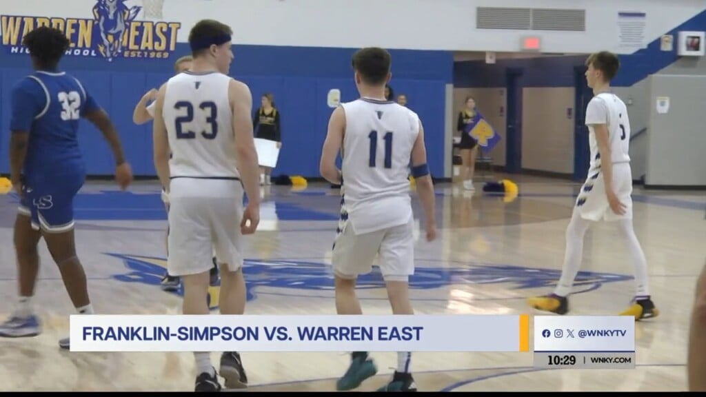 Warren East Boys Basketball Wins Third Straight