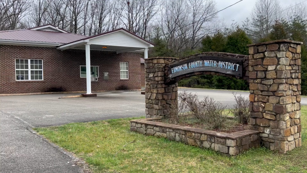 Edmonson Co Water District Vo00 00 00 00still001