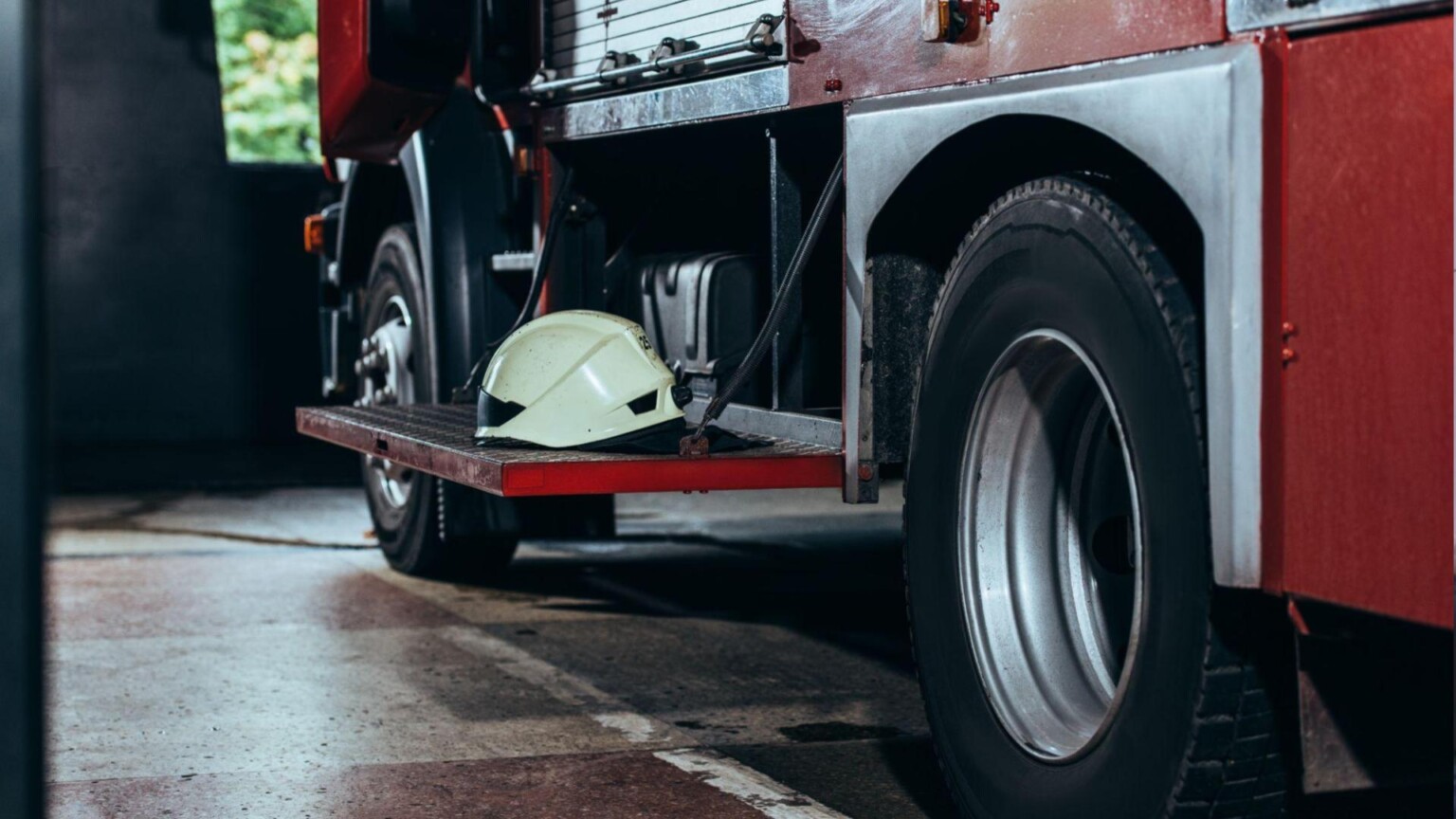 Fuel pumps destroyed, man injured after fire at Hiseville Parts City