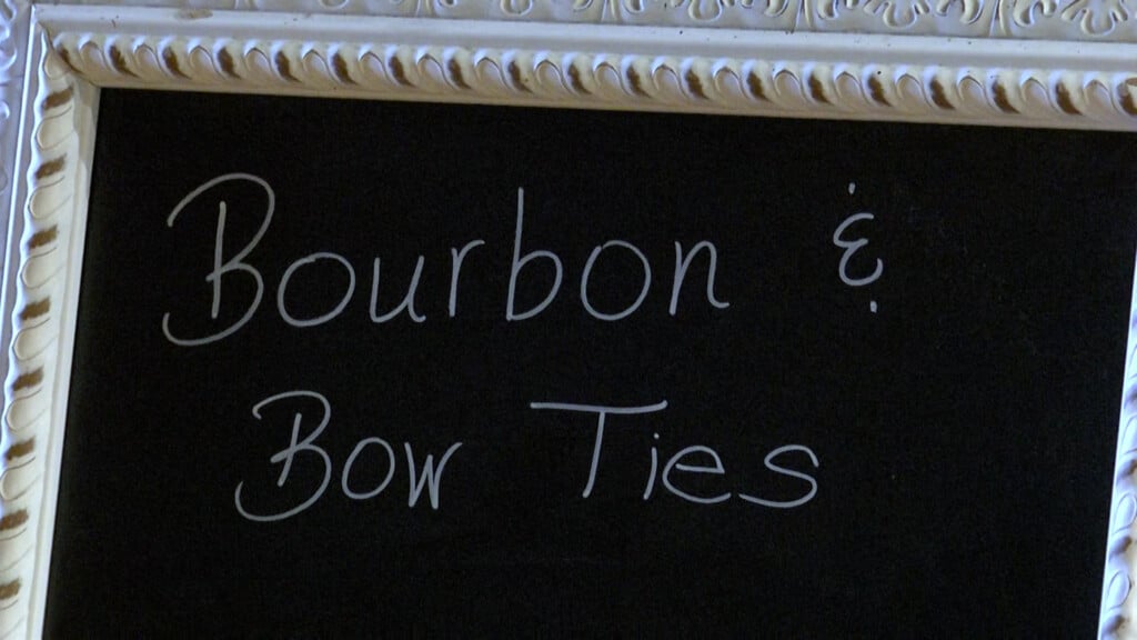 Bourbon Bowties Vo00 00 00 00still001