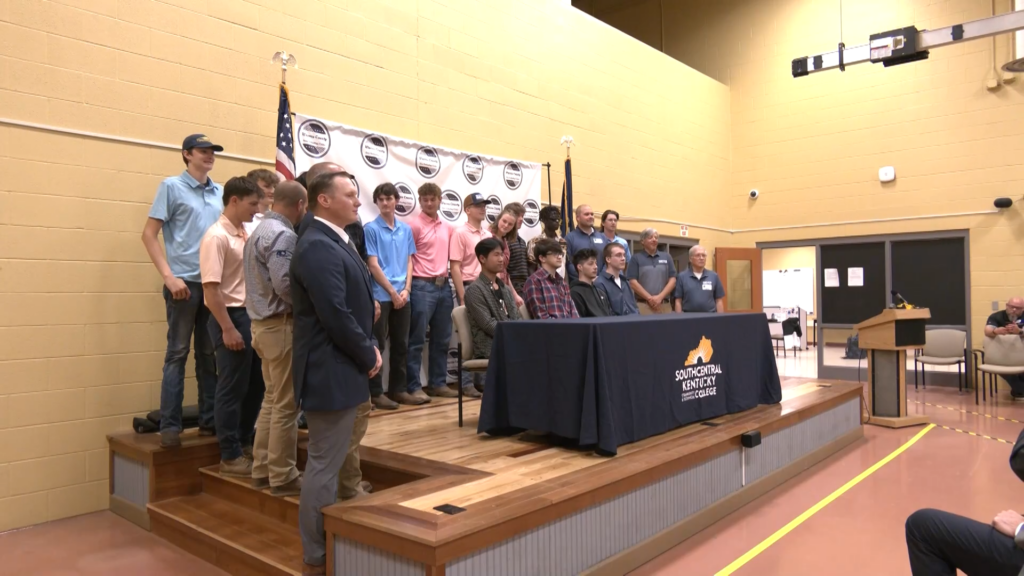 Warren County Area Technology Center Pkg 100 00 13 46still001