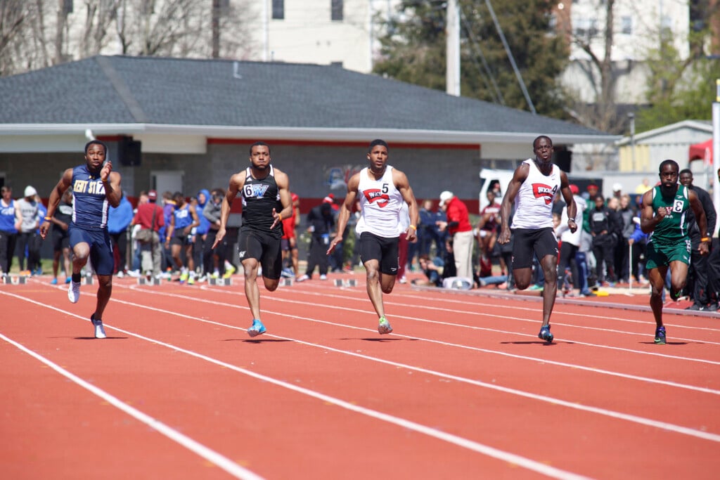 Carter Wkutrackhilltopperrelays 161