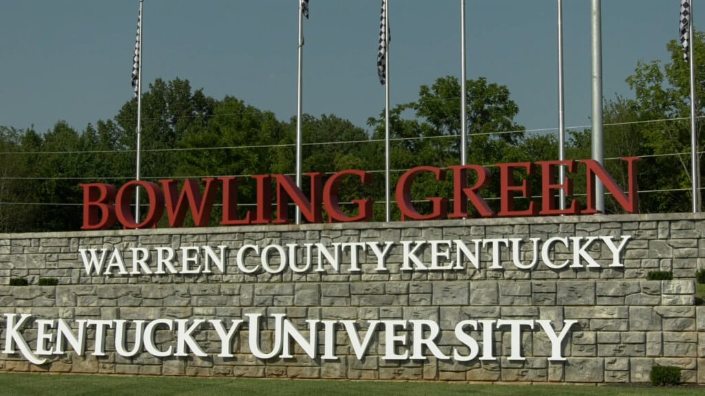 Welcome Sign I 165 Pkg00 01 21 42still001