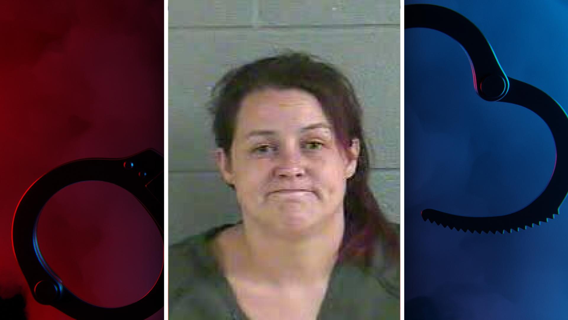 Woman facing DUI charge after nearly wrecking with child in vehicle ...