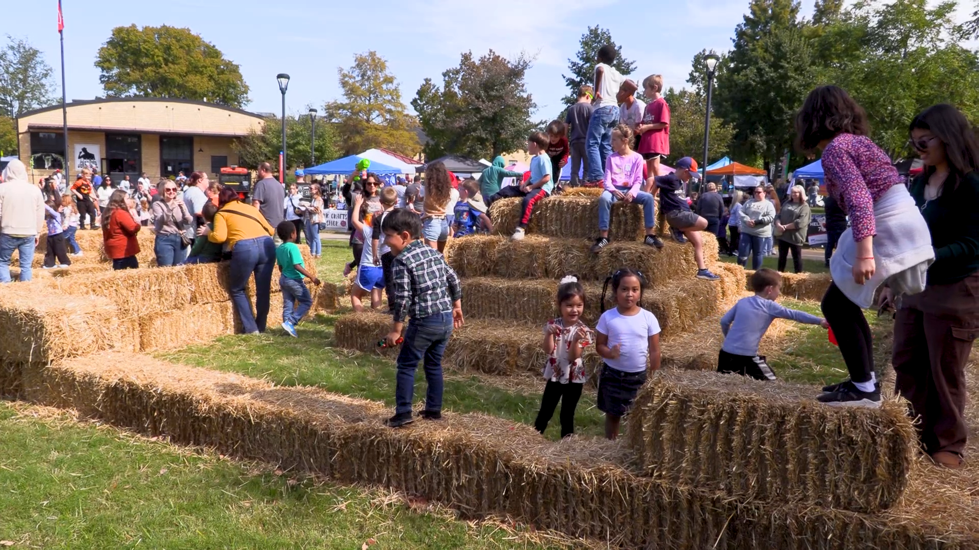 Downtown Bowling Green Harvest Festival draws record attendance WNKY
