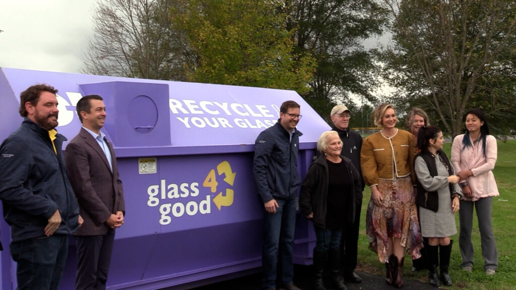 New Oi Glass Recycling Vo 00 00 18 58still001