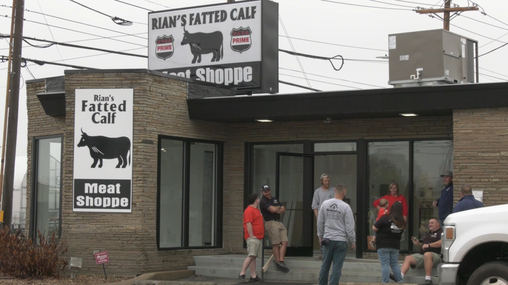 Rians Fatted Calf Vo 10pm 030323mp400 00 04 13still001bmp00 00 04 52still001
