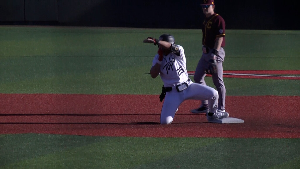 Wku Baseball Cover Pic