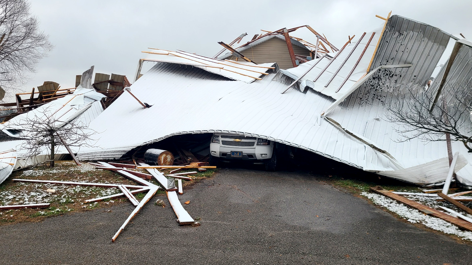 National Weather Service Louisville confirms EF-1 tornado damage in Franklin  - WNKY News 40 Television