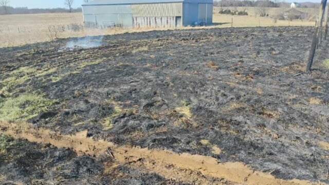 Units respond to brush fire in Warren County - WNKY News 40 Television