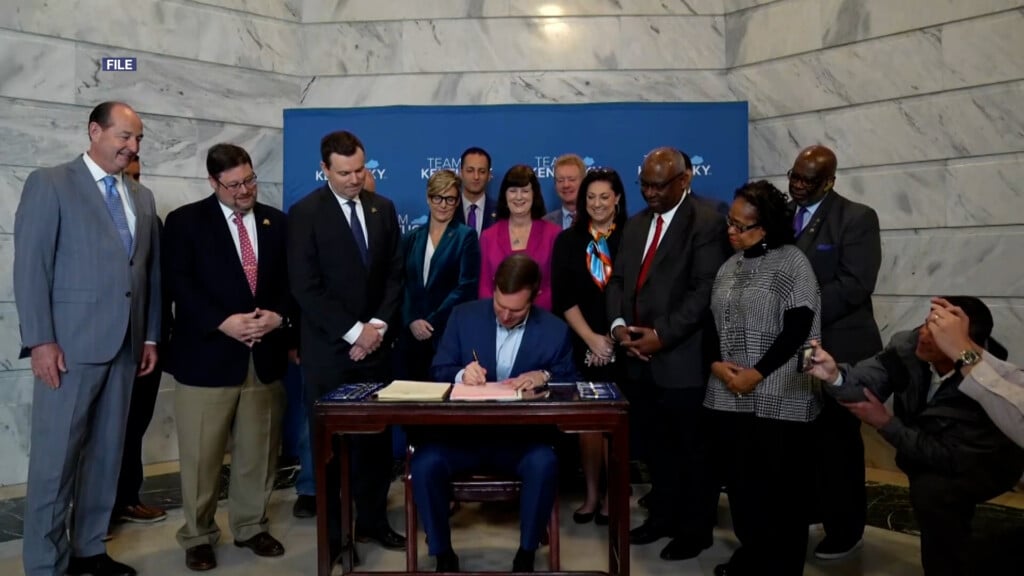 Beshear Veto Pkg00 00 36 07still001