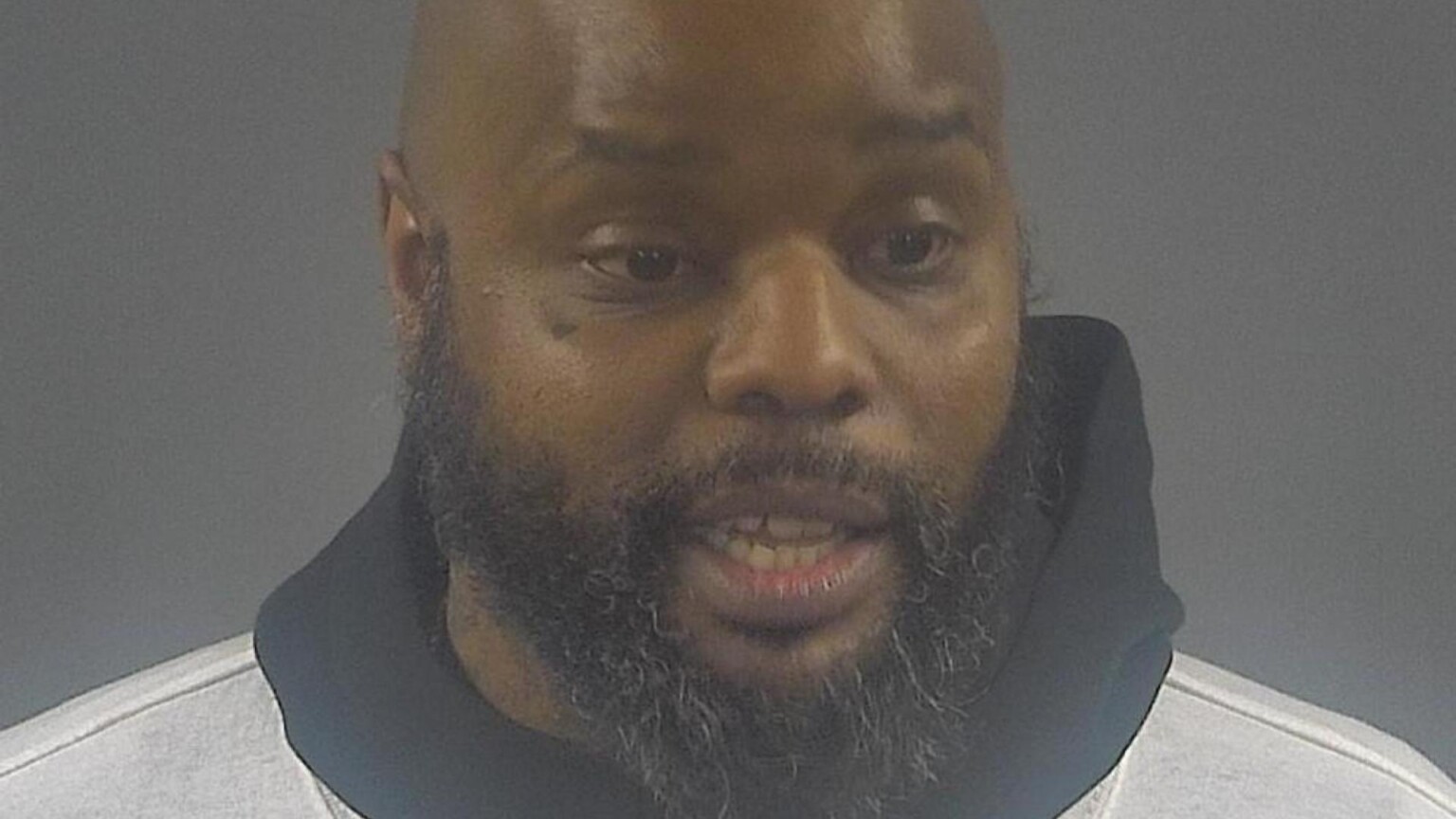 Wanted Bowling Green man accused of firing shots into home - WNKY News ...