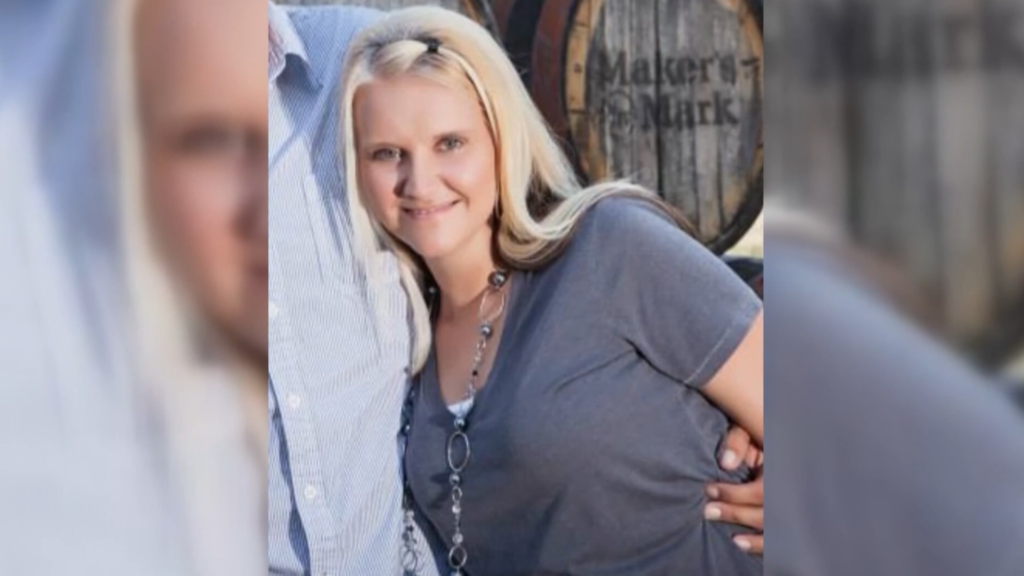 Crystal Rogers Trial Day 600 00 17 15still001