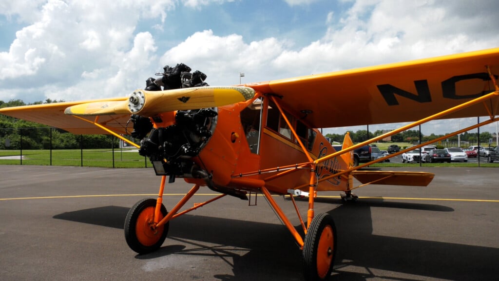 Curtiss Robin To Oshkosh Vo00 00 10 32still001