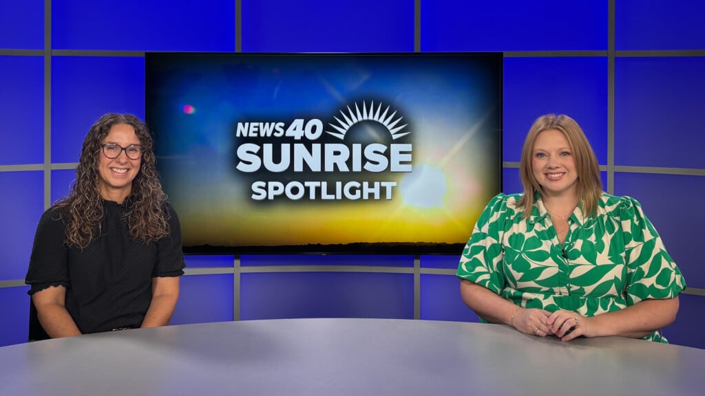 Sunrise Spotlight 82725