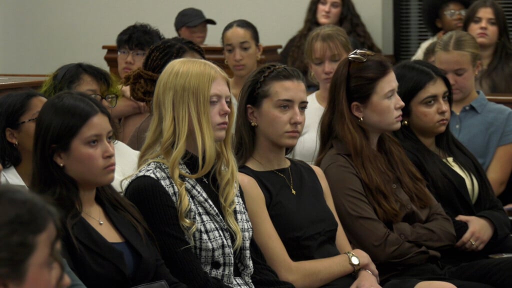 Teen Court Swearing In Pkg00 00 10 22still001