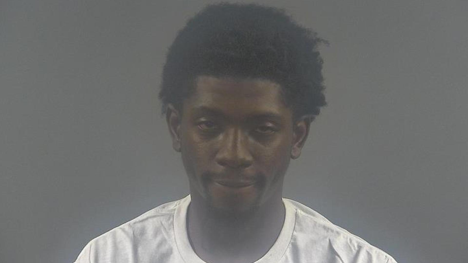 Man charged with drug offenses in Bowling Green after traffic stop ...