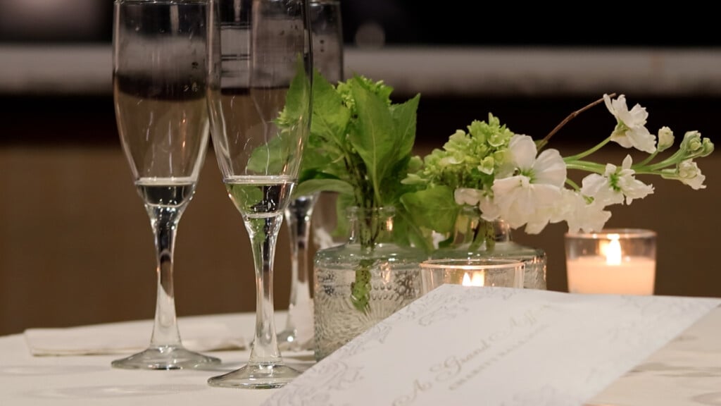 Vo00 01 53 34still001