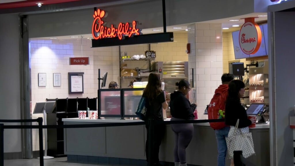 Sga Swipe It Forward Vo00 00 06 23still001