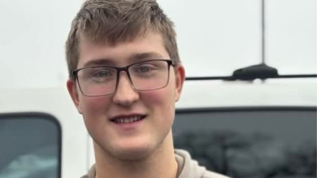 Untitled Design 20251201 214104 0000