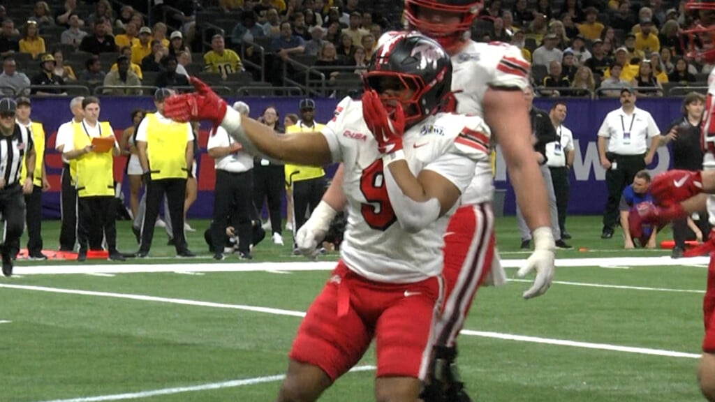 Wku Fb New Nola Bowl Pic