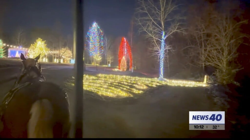 Christmas At The Cave