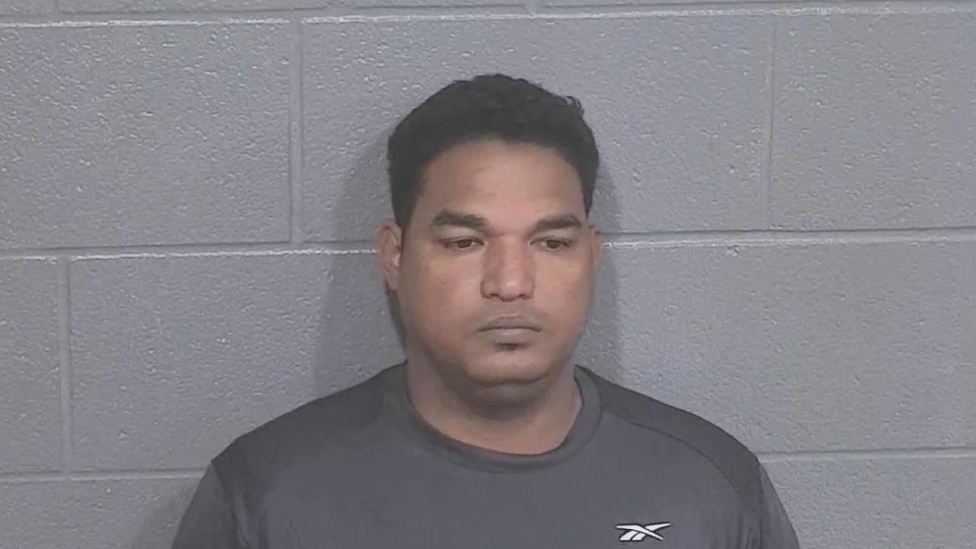 Man arrested in alleged credit card fraud case in Cave City - WNKY News ...