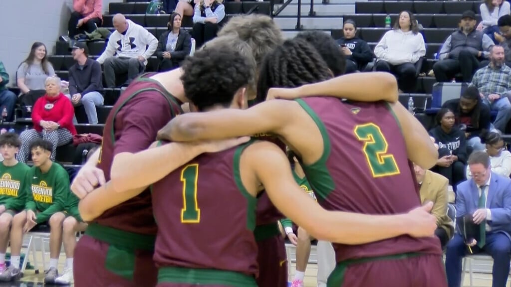 Hs Hoops Cover Pic 1 22