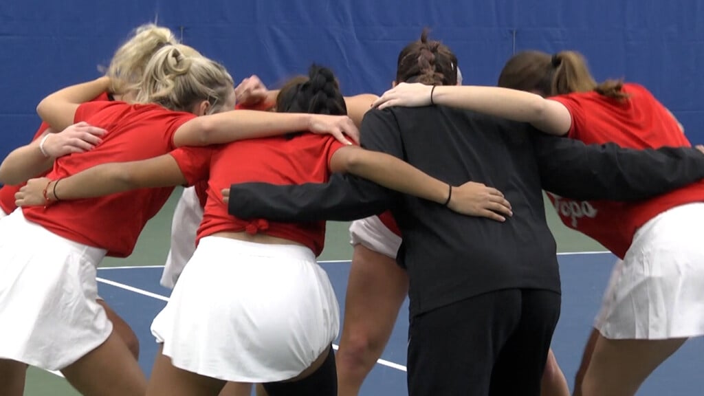 Wku Tennis Cover Pic 1 15