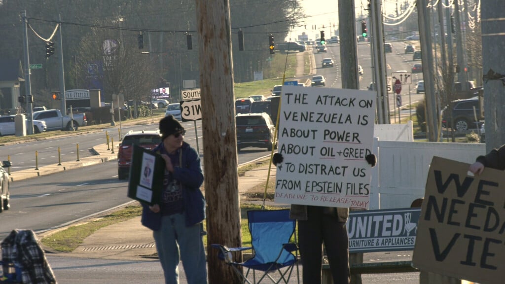 Soky Indivisible Venezuela Pkg00 00 15 14still001