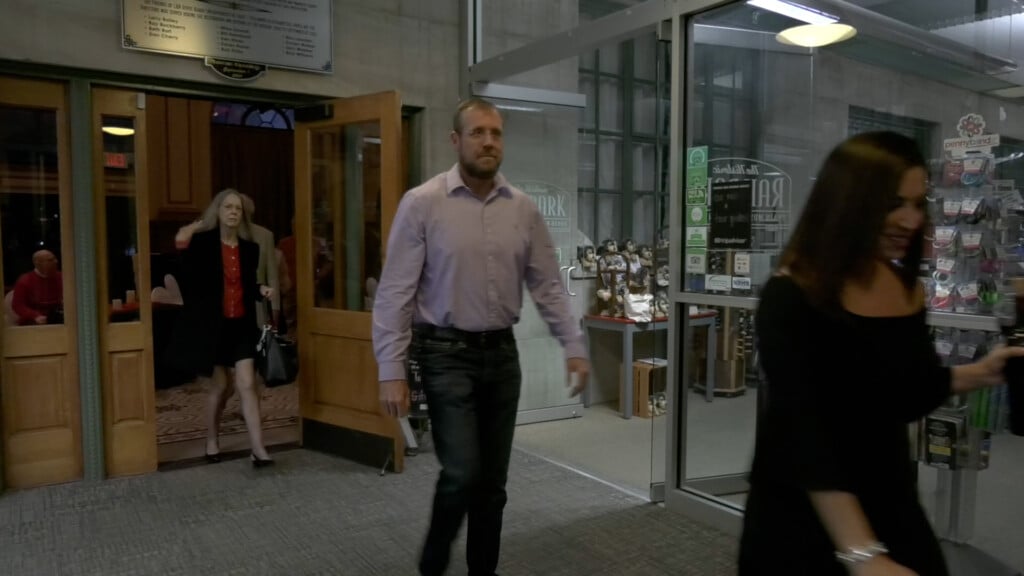 Romance At The Railpark Sot00 00 17 24still001