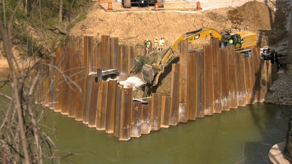 Riverfront Park Construction Vo00 00 00 00still001